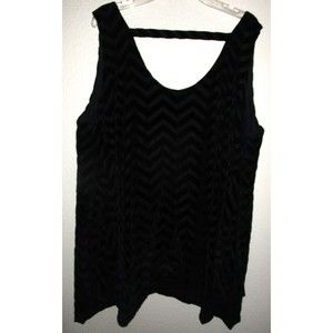 Lane Bryant sleeveless tank in crushed velvet chevron Plus size dressy tank